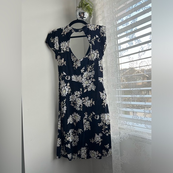 Le Chateau Navy/Floral Mini Dress - Picture 2 of 7